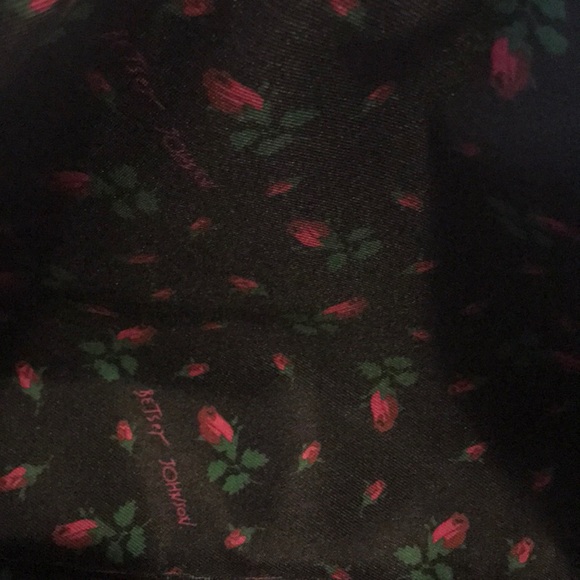 XL Wristlet - Picture 4 of 6